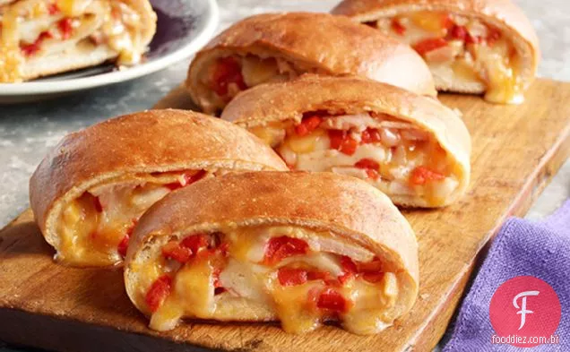 Cheesy Turquia Stromboli