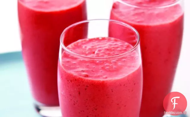 Smoothie de morango com iogurte