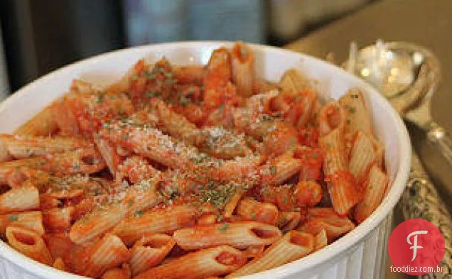Macarrão Penne De Grão De Bico E Tomate