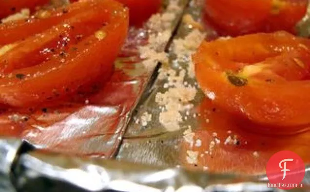 Sopa de tomate assada lentamente