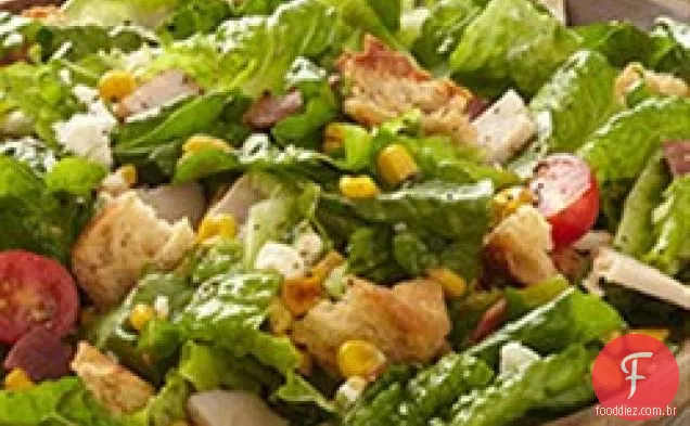 Salada de sanduíche do clube com milho e queijo Feta