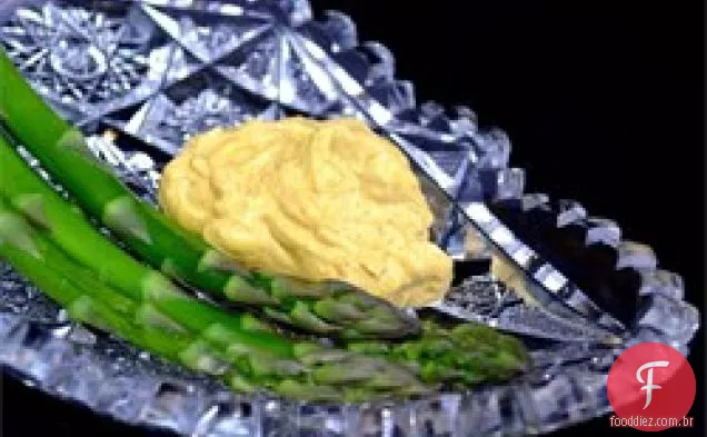 Espargos frios com molho de Curry
