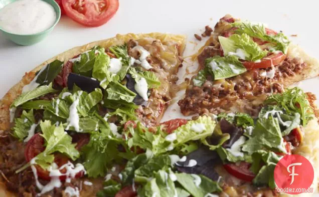 Pizza De Taco Com Cobertura De Salada