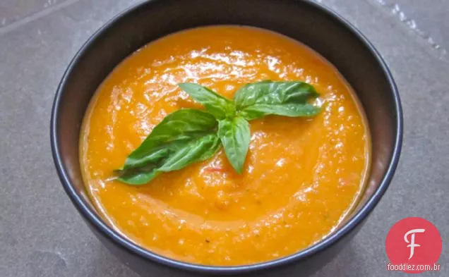 Sopa De Tomate De Jardim