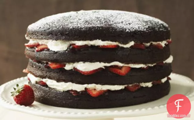 Torta Em Camadas De Chocolate Duplo