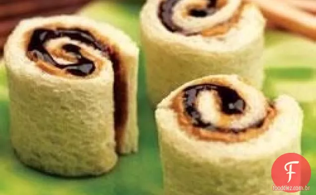 Manteiga de amendoim e geléia Sushi Rolls