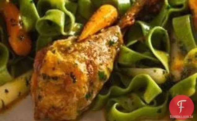 Limão assado-Tambores De Frango com salsa e cenoura com Fettuccine