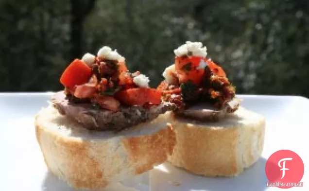 Bife Tomate Crostini