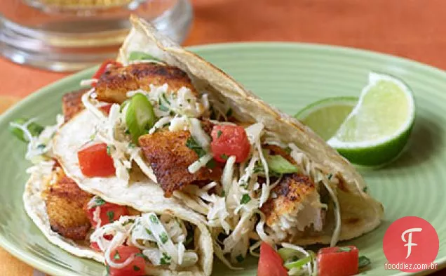 Tacos de peixe com repolho