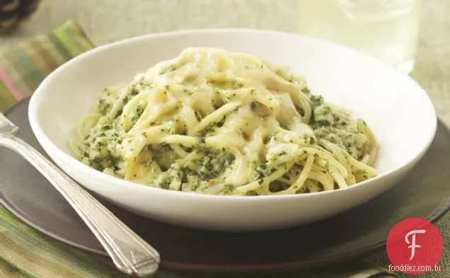 Espaguete Com Molho Verde