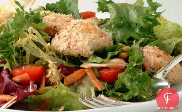 Salada mista com vinagrete Hoisin e frango Panko crocante