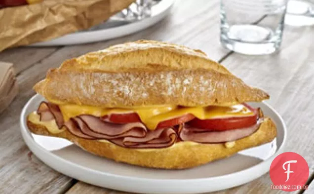 Sanduíches Cremosos De Presunto Quente Dijon
