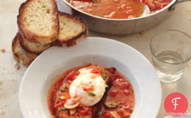 Sopa De Tomate Com Ovos Escalfados