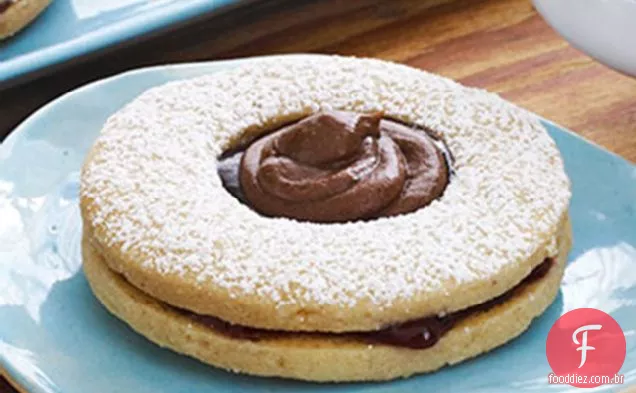 Biscoitos Linzer Com Cobertura De Chocolate