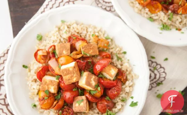 Tomates Curried Torrados Com Paneer Frito E Arroz
