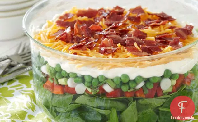 Salada De Sete Camadas Feita Sobre