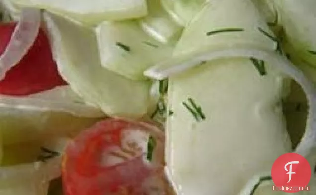 Fácil Lemony-Dilly Pepino Salada