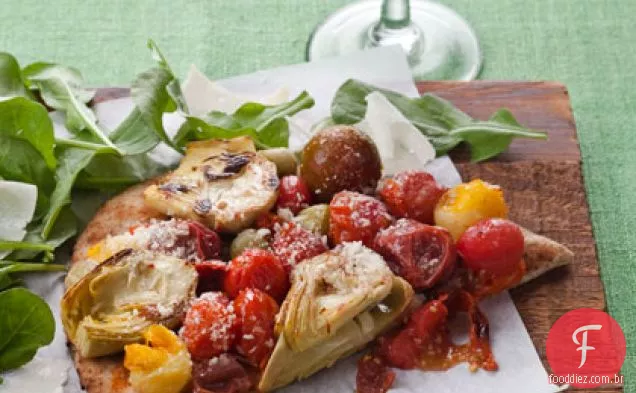 Tomate assado e alcachofra Flatbread Pizza
