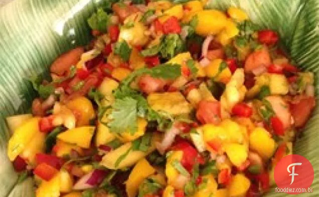 Salsa de manga, pêssego e abacaxi