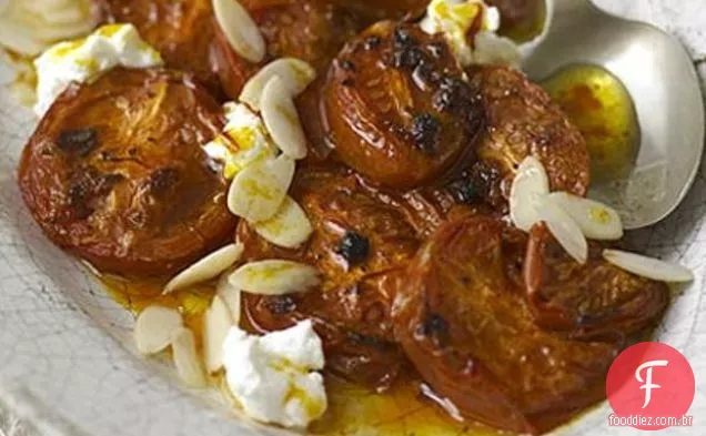 Tomate assado com açafrão com Labneh