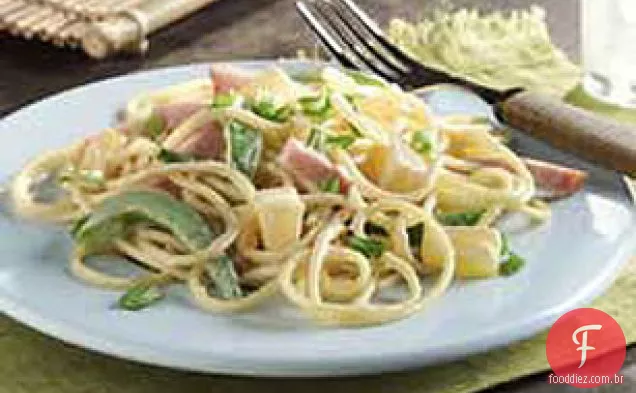 Salada De Massa Asiática