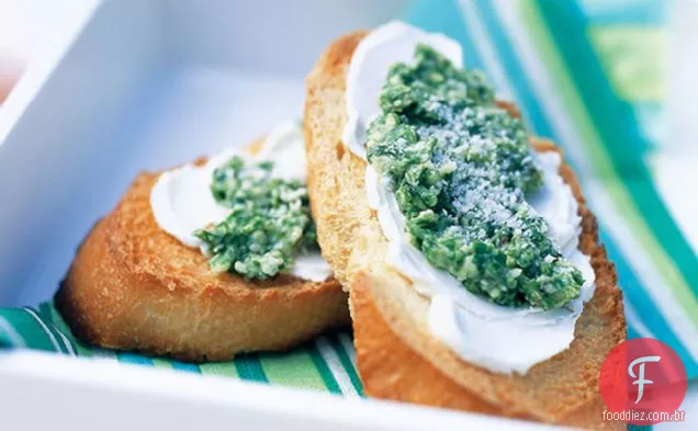 Pesto Crostini