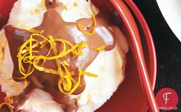 Chocolate-Laranja Molho Sundaes
