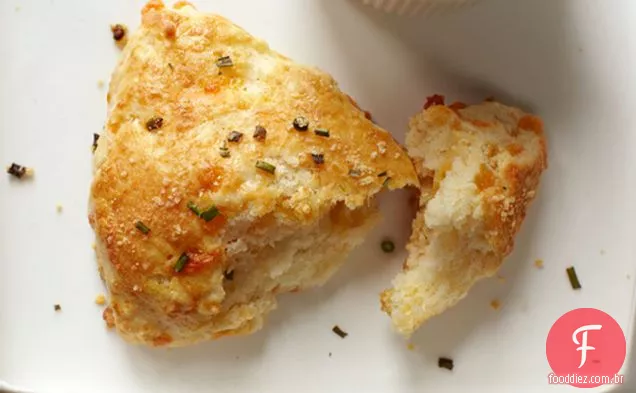 Cheddar & Creme De Leite Scones