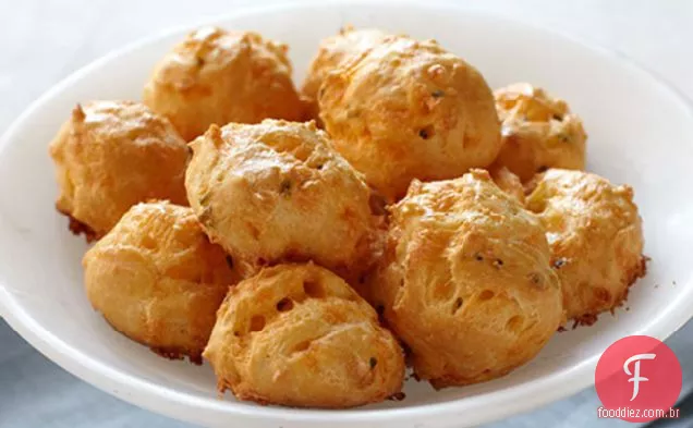 Cheddar-Chive Gougãs