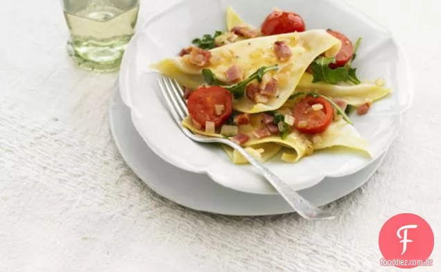 Italiano Ravioli com tomate e Bacon