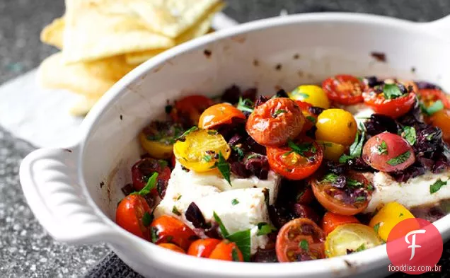 Queijo Feta Assado Com Tomate E Azeitonas