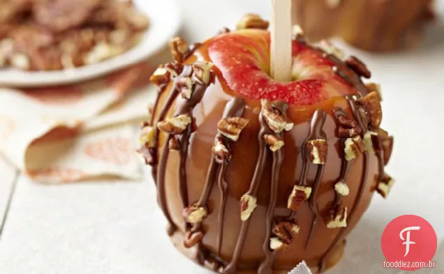 Chocolate-Pecan Caramel Apples