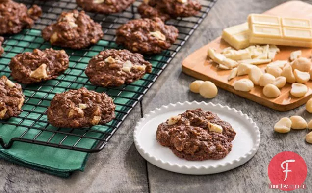 Chocolate Bliss Macadâmia Cookies