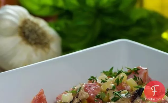 Salada De Frango Com Molho De Milho, Tomate E Queijo De Cabra