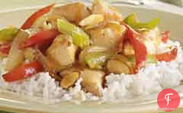 Frango frito e amêndoas