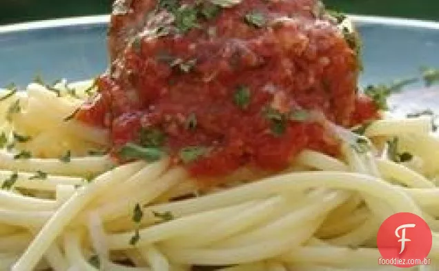 Espaguete Com Molho Marinara