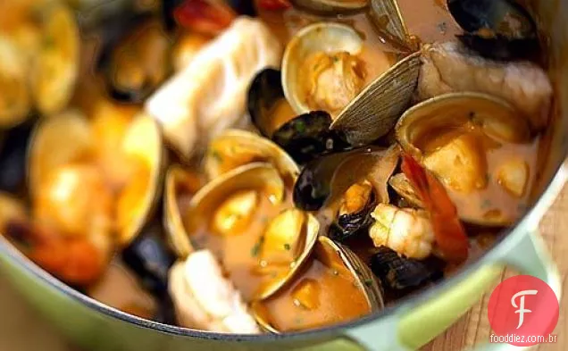 Cioppino do Castagna restaurant em Portland