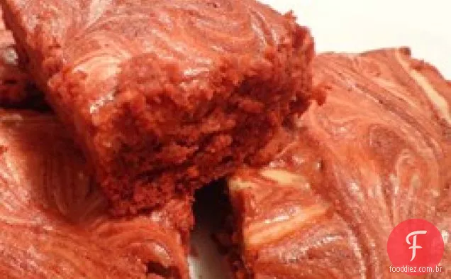 Brownies de veludo vermelho com cobertura de Cream Cheese