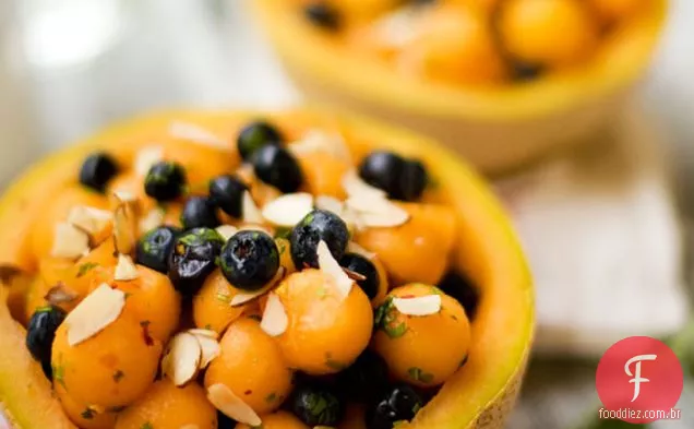 Salada Crocante De Melão E Mirtilo