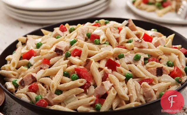 Salada De Macarrão Durante A Semana