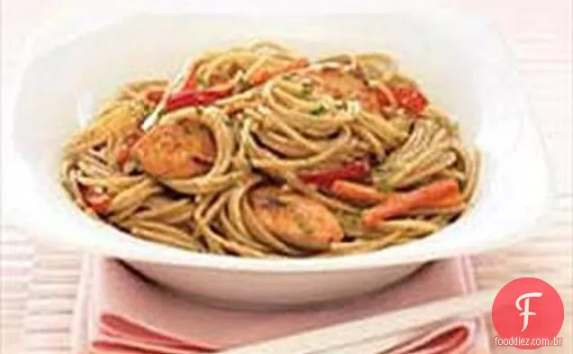 Salada De Macarrão Asiática