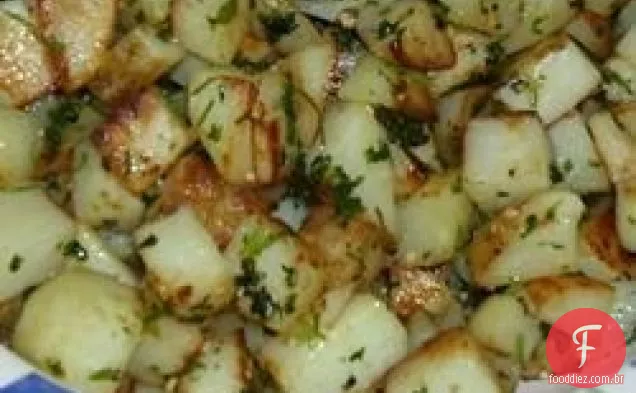 Coentro e batatas de alho