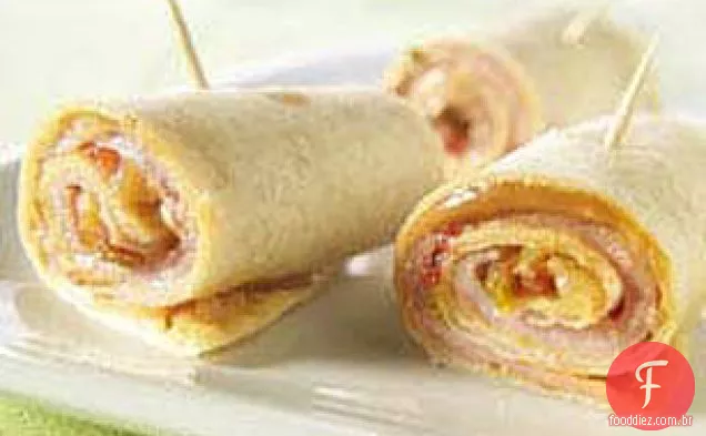 Presunto defumado e abacaxi Salsa Roll-Ups