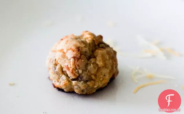 Queijo e Salsicha bolas