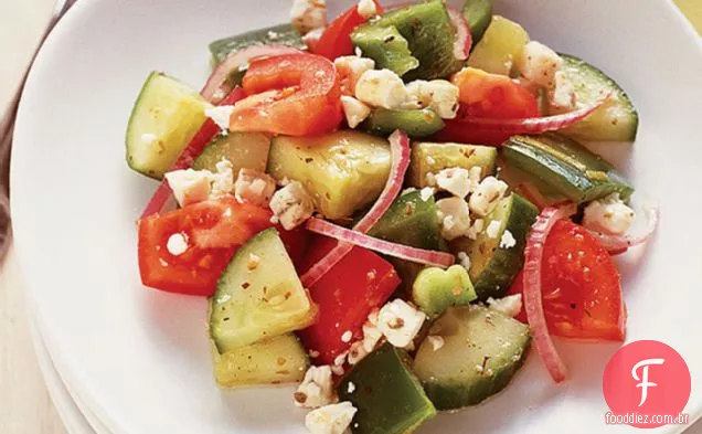 Salada grega rápida para dois