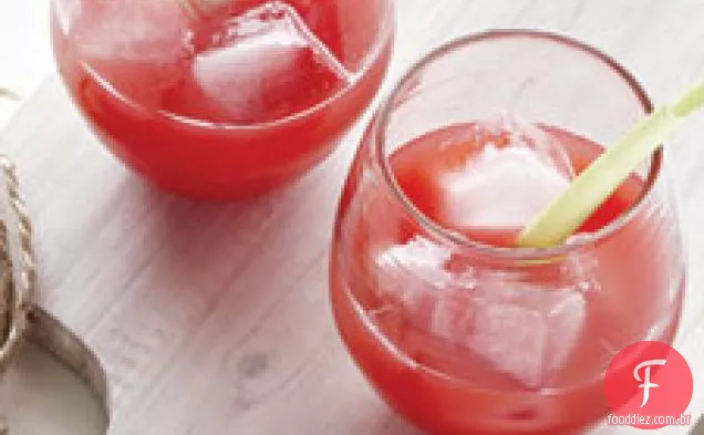 Suco De Melancia Com Gengibre E Capim-Limão
