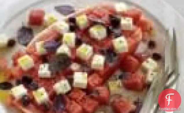Salada De Melancia Com Manjericão Roxo E Queijo Feta