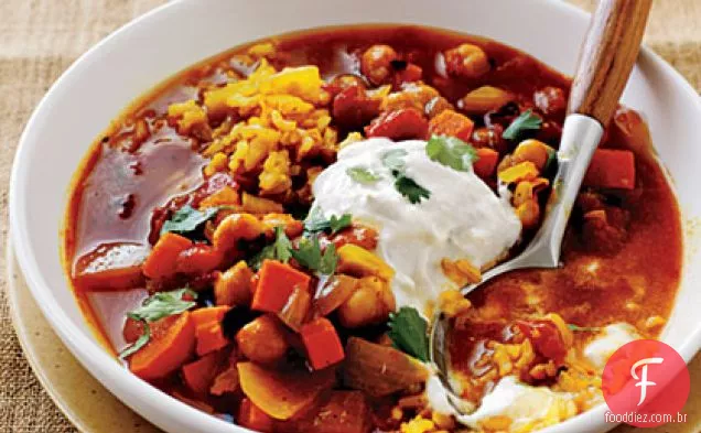 Ensopado de grão de bico com arroz integral Pilaf