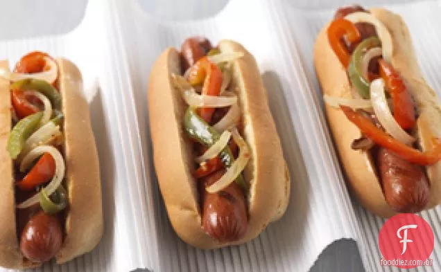 Francos de carne grelhados com pimentão e cebola