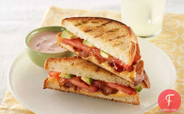 Abacate-Bacon Queijo Grelhado